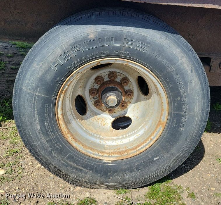 image for item DR4287 2017 H & H FD306 equipment trailer