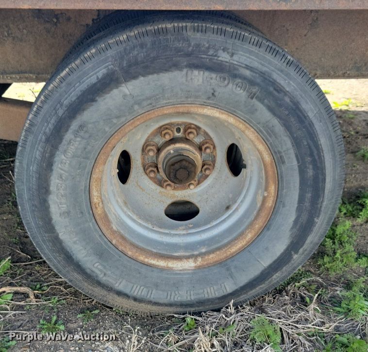 image for item DR4287 2017 H & H FD306 equipment trailer