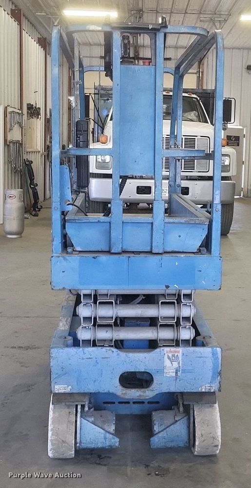 image for item DR4755 Genie GS1930 scissor lift