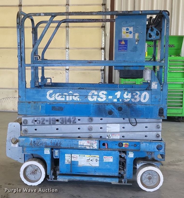 image for item DR4755 Genie GS1930 scissor lift