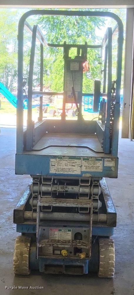 image for item DR4755 Genie GS1930 scissor lift