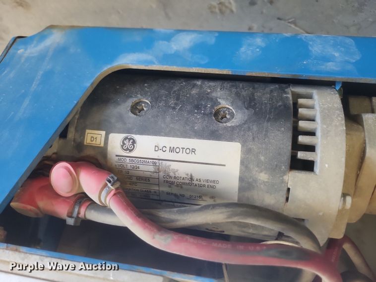 image for item DR4755 Genie GS1930 scissor lift