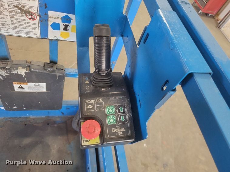 image for item DR4756 2014 Genie GS1930 scissor lift