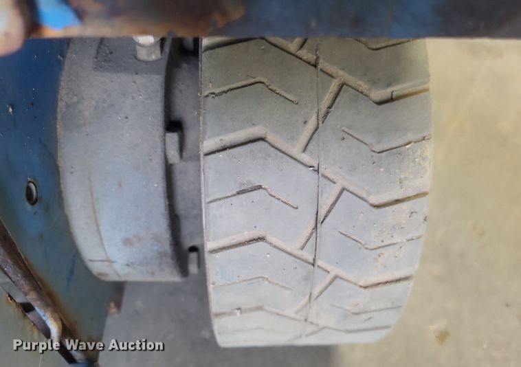 image for item DR4756 2014 Genie GS1930 scissor lift