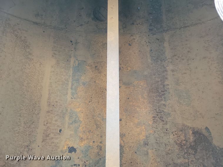 image for item DR7947 2005 Mack CXN612 water truck