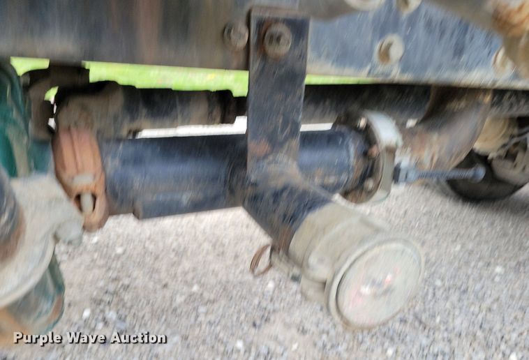 image for item DR7947 2005 Mack CXN612 water truck