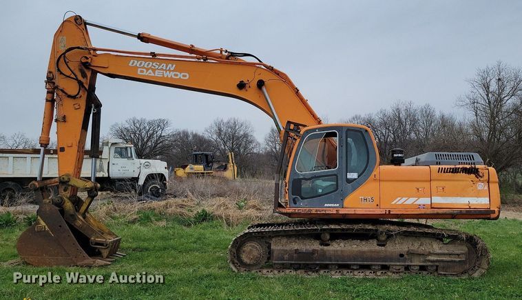 image for item DR7951 2007 Doosan DX300LC excavator