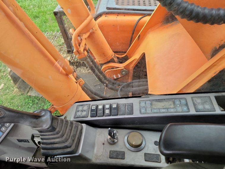 image for item DR7951 2007 Doosan DX300LC excavator