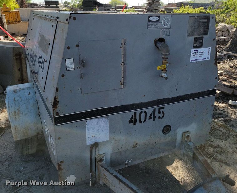 image for item DR8020 1996 LeRoi 375 air compressor