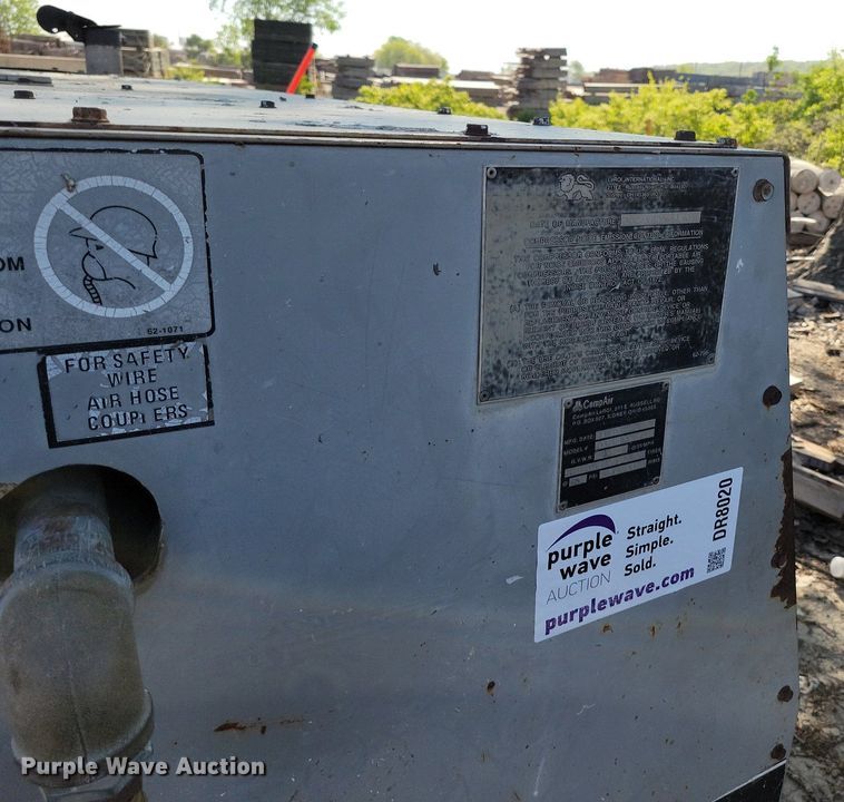 image for item DR8020 1996 LeRoi 375 air compressor