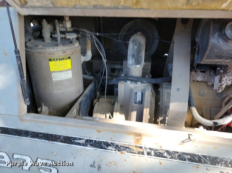 image for item DR8020 1996 LeRoi 375 air compressor