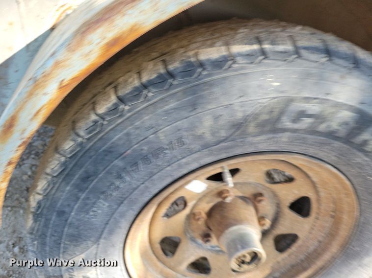 image for item DR8020 1996 LeRoi 375 air compressor