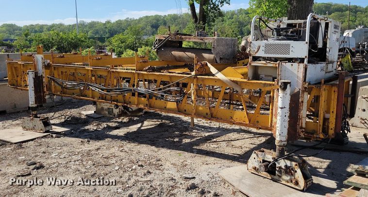 image for item DR8021 Gomaco C450 bridge deck finish machine