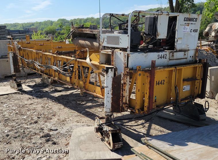 image for item DR8021 Gomaco C450 bridge deck finish machine