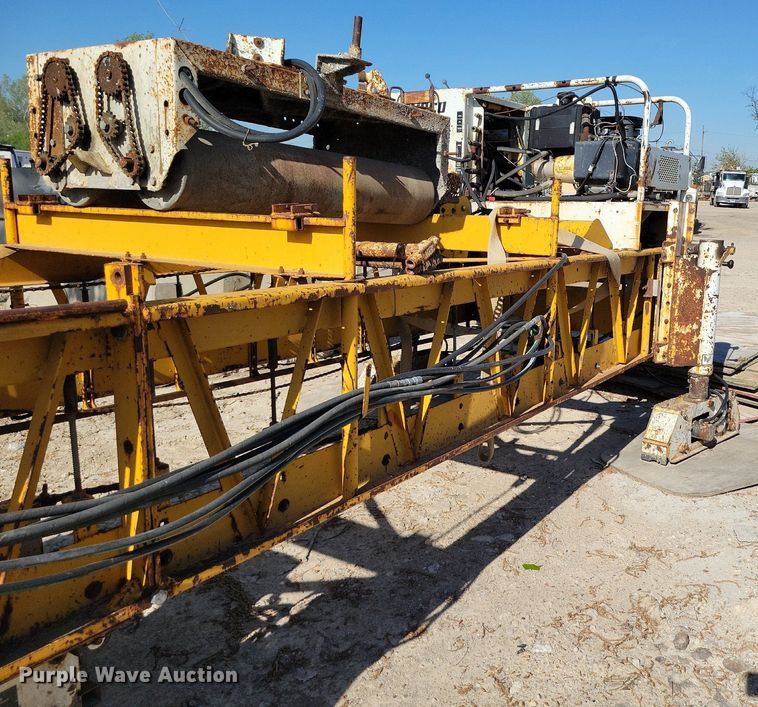 image for item DR8021 Gomaco C450 bridge deck finish machine