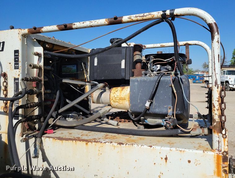 image for item DR8021 Gomaco C450 bridge deck finish machine