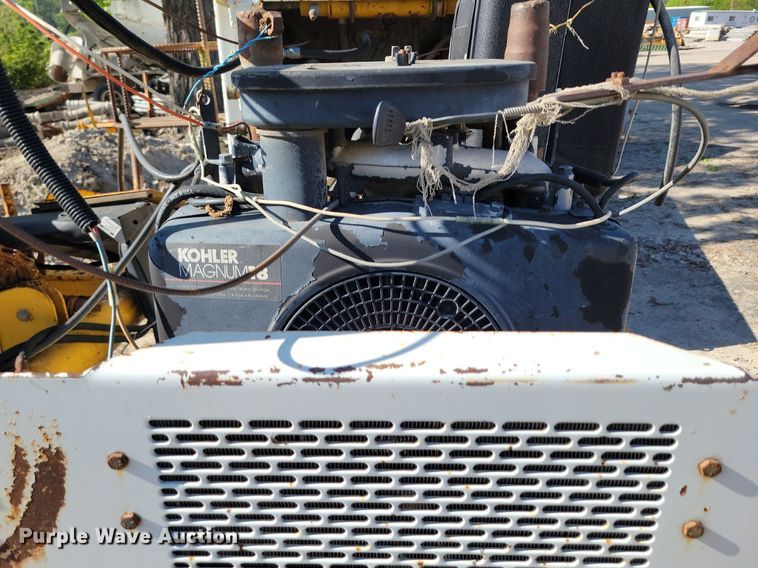 image for item DR8021 Gomaco C450 bridge deck finish machine