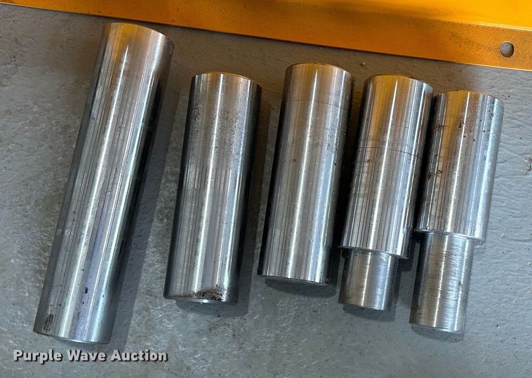 image for item DS2493 Track pin press 