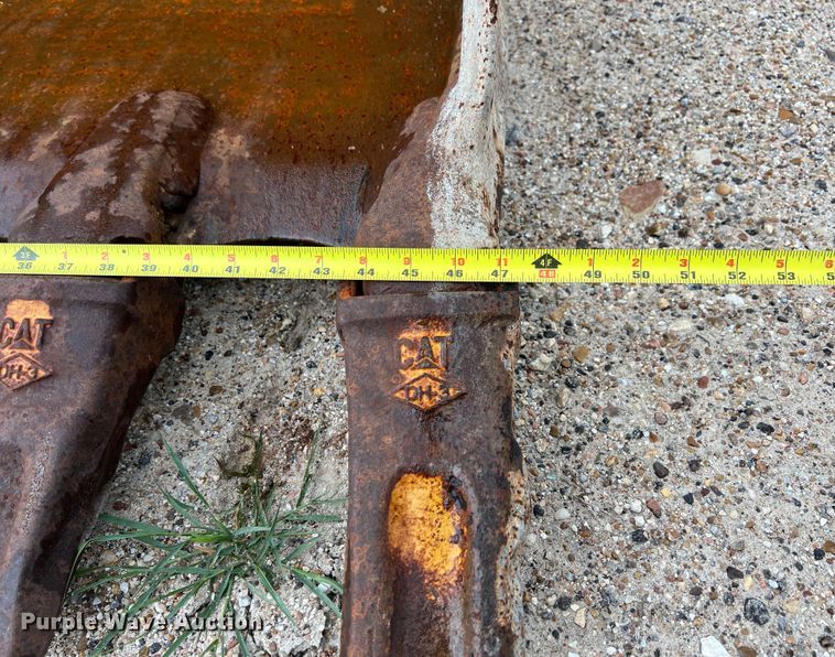 image for item DS2971 2005 Caterpillar 320C excavator