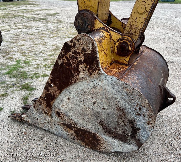 image for item DS2971 2005 Caterpillar 320C excavator