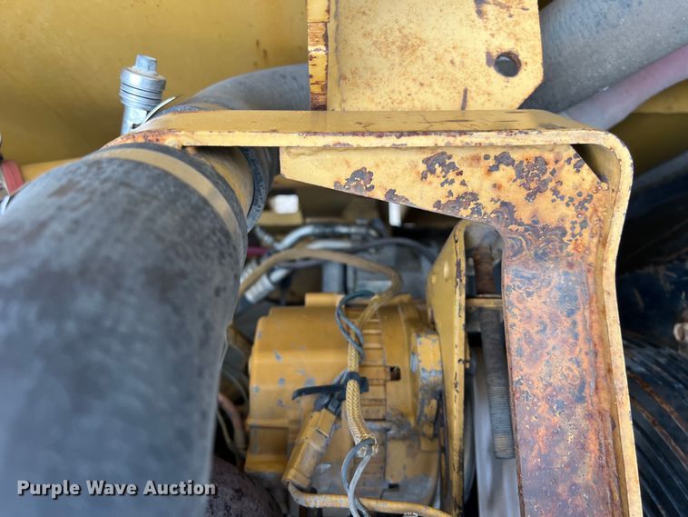 image for item DS2971 2005 Caterpillar 320C excavator