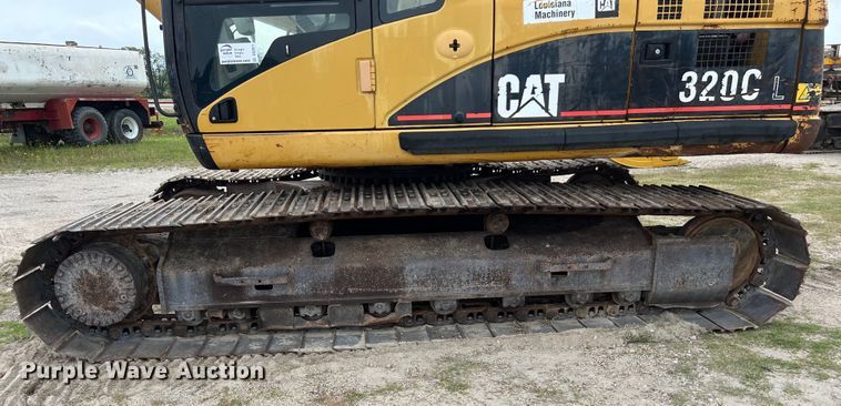 image for item DS2971 2005 Caterpillar 320C excavator