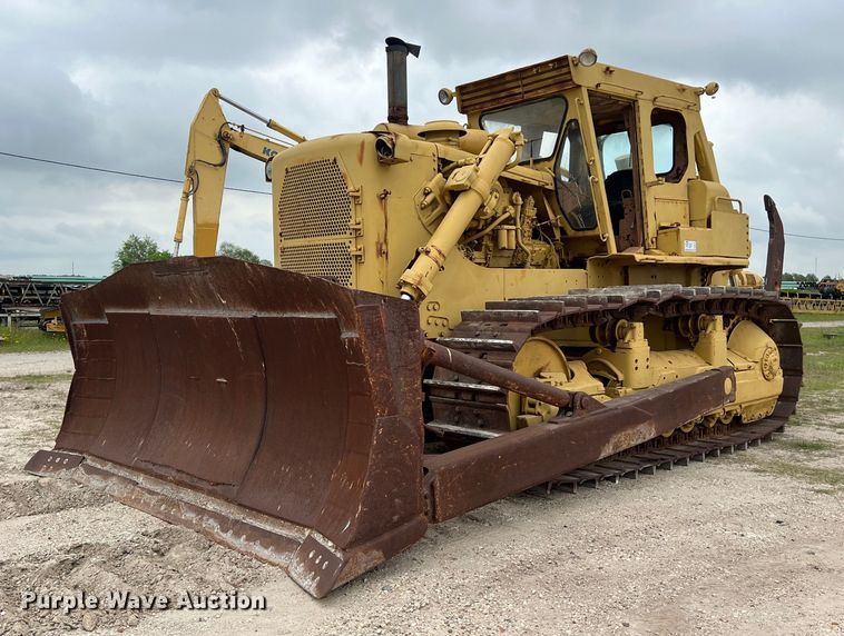 image for item DS2972 Caterpillar D9 dozer
