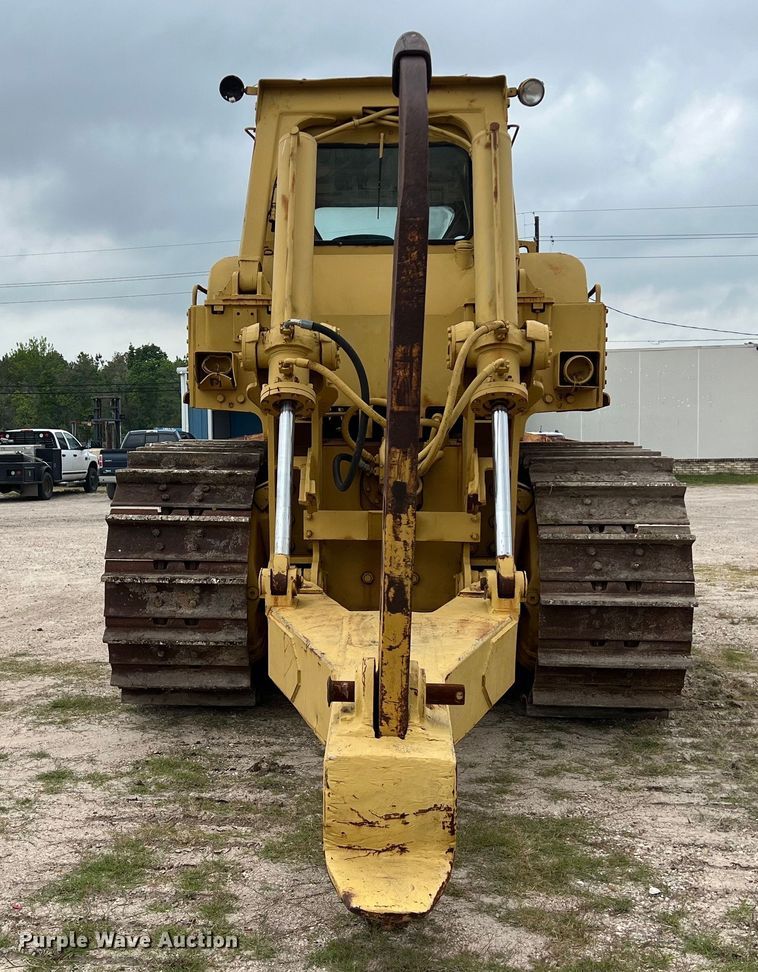image for item DS2972 Caterpillar D9 dozer