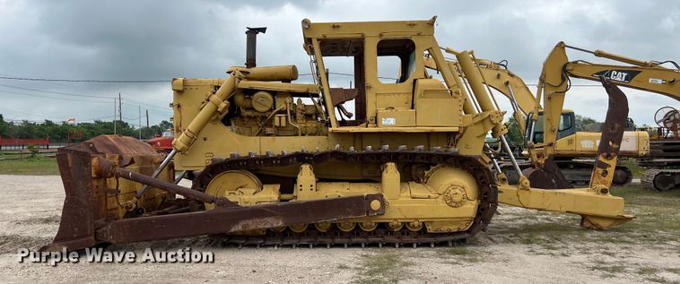 image for item DS2972 Caterpillar D9 dozer