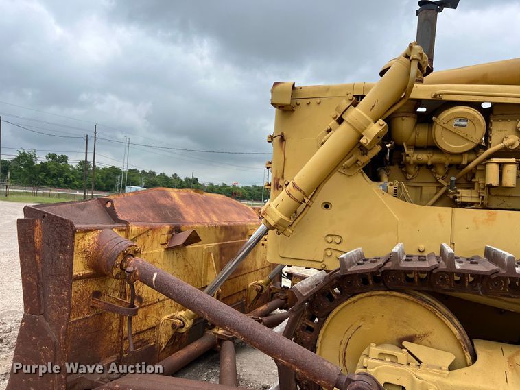 image for item DS2972 Caterpillar D9 dozer