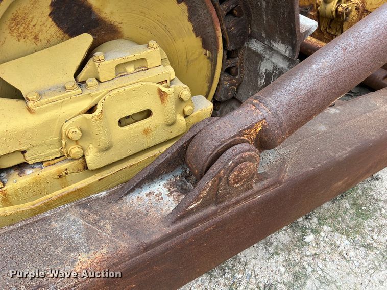 image for item DS2972 Caterpillar D9 dozer
