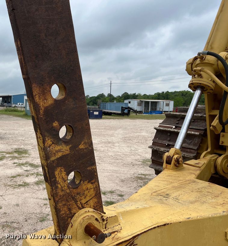 image for item DS2972 Caterpillar D9 dozer