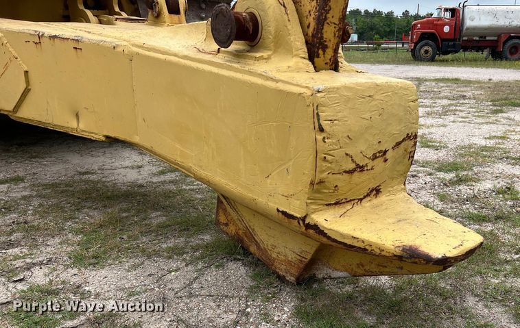 image for item DS2972 Caterpillar D9 dozer