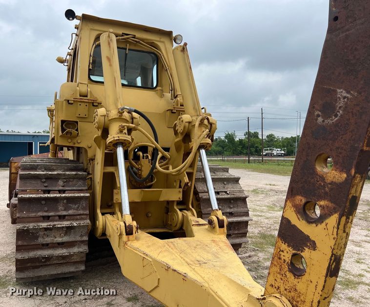 image for item DS2972 Caterpillar D9 dozer
