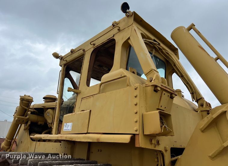 image for item DS2972 Caterpillar D9 dozer