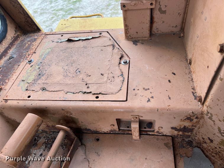 image for item DS2972 Caterpillar D9 dozer