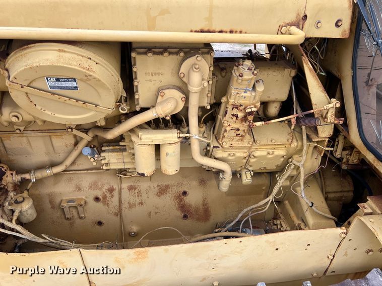 image for item DS2972 Caterpillar D9 dozer