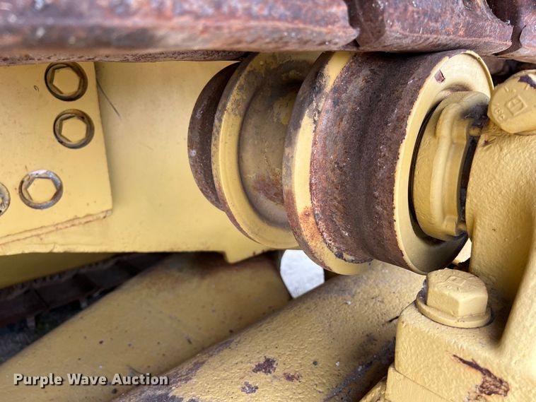 image for item DS2972 Caterpillar D9 dozer