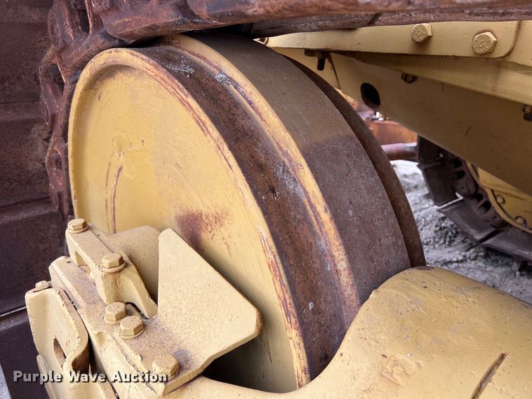 image for item DS2972 Caterpillar D9 dozer