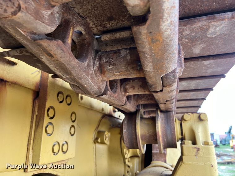 image for item DS2972 Caterpillar D9 dozer