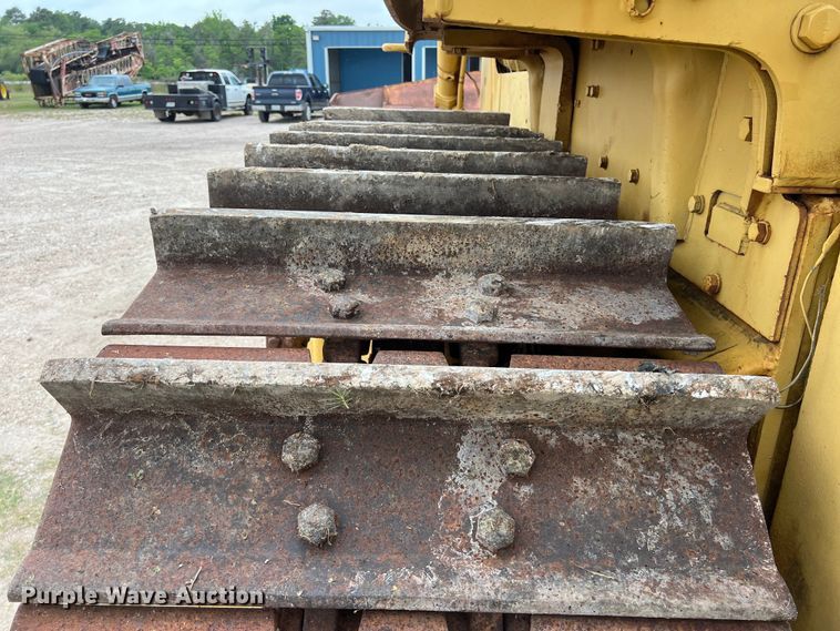 image for item DS2972 Caterpillar D9 dozer