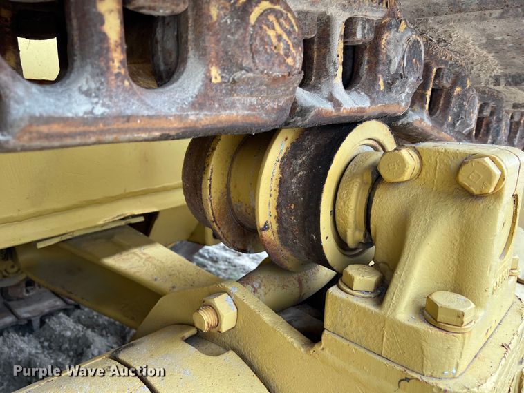 image for item DS2972 Caterpillar D9 dozer