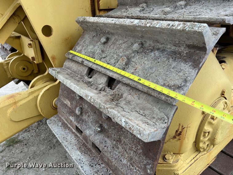image for item DS2972 Caterpillar D9 dozer
