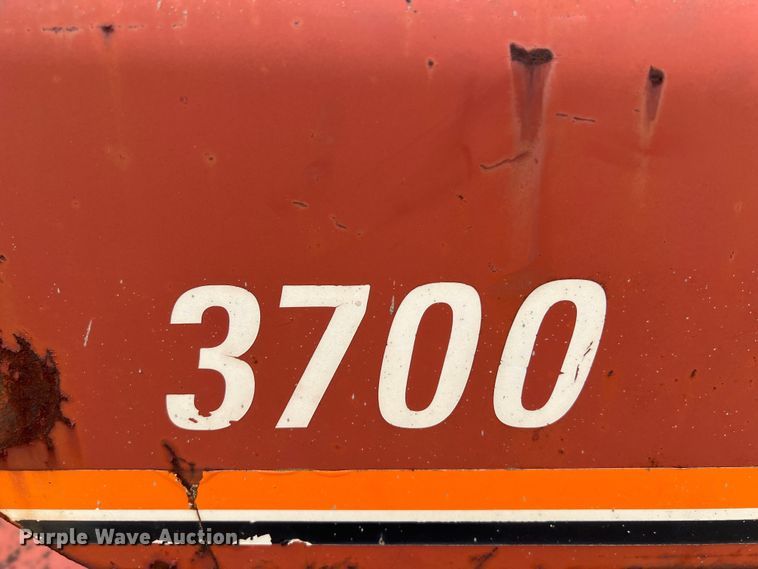 image for item DS2981 2000 Ditch Witch  3700DD trencher