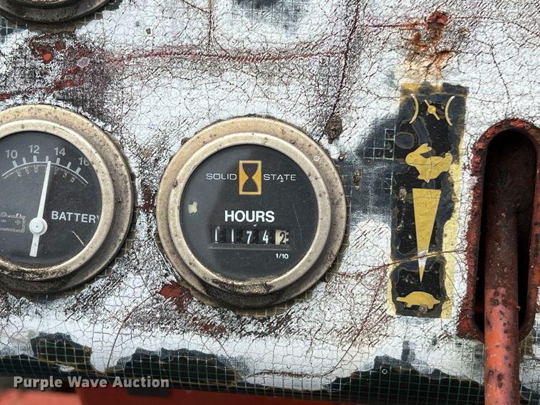 image for item DS2981 2000 Ditch Witch  3700DD trencher