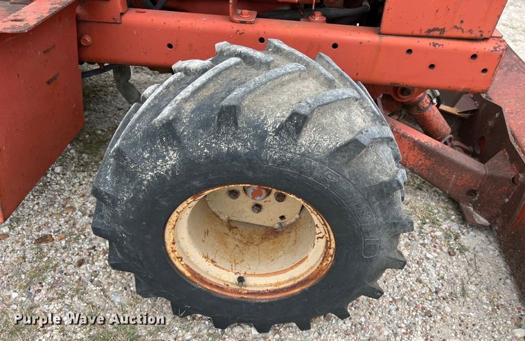 image for item DS2981 2000 Ditch Witch  3700DD trencher