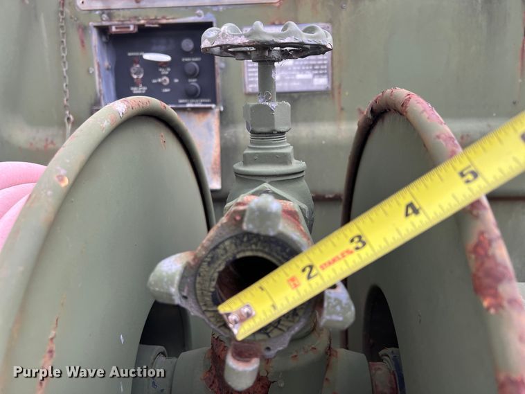 image for item DS2985 1985 Ingersoll-Rand P-250-W-D-M-H268 air compressor