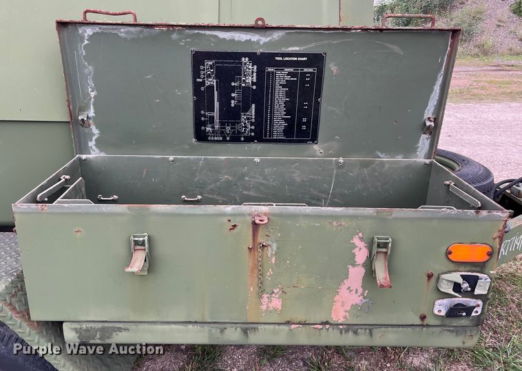 image for item DS2985 1985 Ingersoll-Rand P-250-W-D-M-H268 air compressor