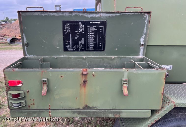 image for item DS2985 1985 Ingersoll-Rand P-250-W-D-M-H268 air compressor