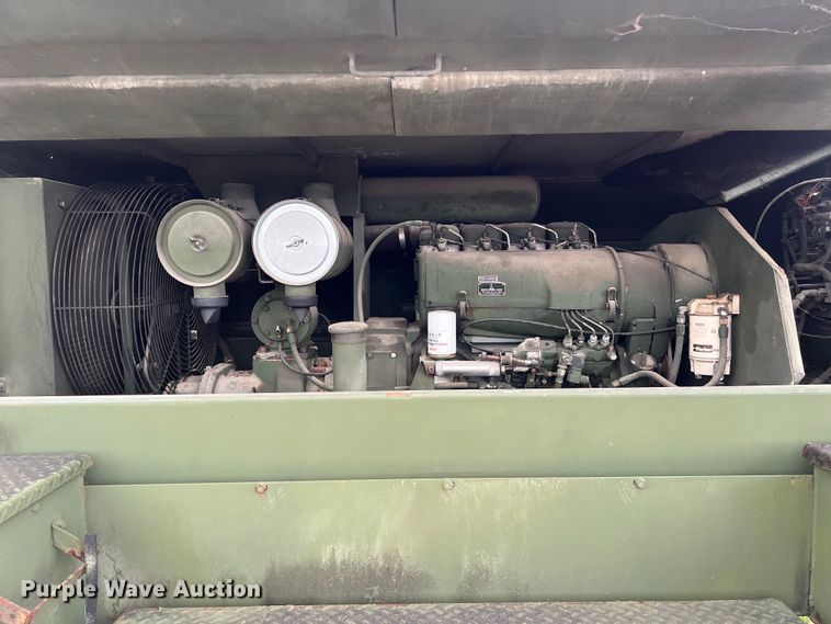 image for item DS2985 1985 Ingersoll-Rand P-250-W-D-M-H268 air compressor